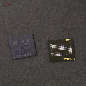 Мікросхема Flash пам'яті Samsung KMQ820013M-B419, 2/16GB, BGA 221, Rev. 1.7 (MMC 5.0, MMC 5.01) Original (PRC) краща модель в Луцьку