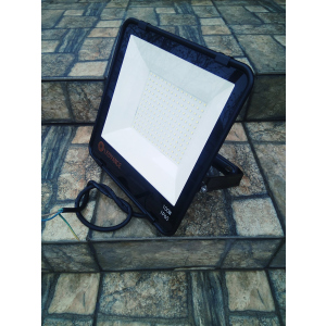 Прожектор OSRAM LEDVANCE ECO CLASS FLOODLIGHT G2 100W865 230V BK світлодіодний чорний надійний