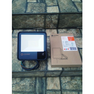 Прожектор светодиодный OSRAM LEDVANCE ECO CLASS FLOODLIGHT G2 30W 865 230V BK черный ТОП в Луцке