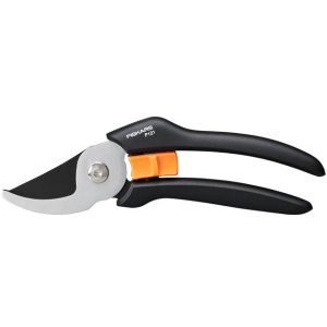 Площинний секатор Fiskars Solid P121 (1057160) краща модель в Луцьку